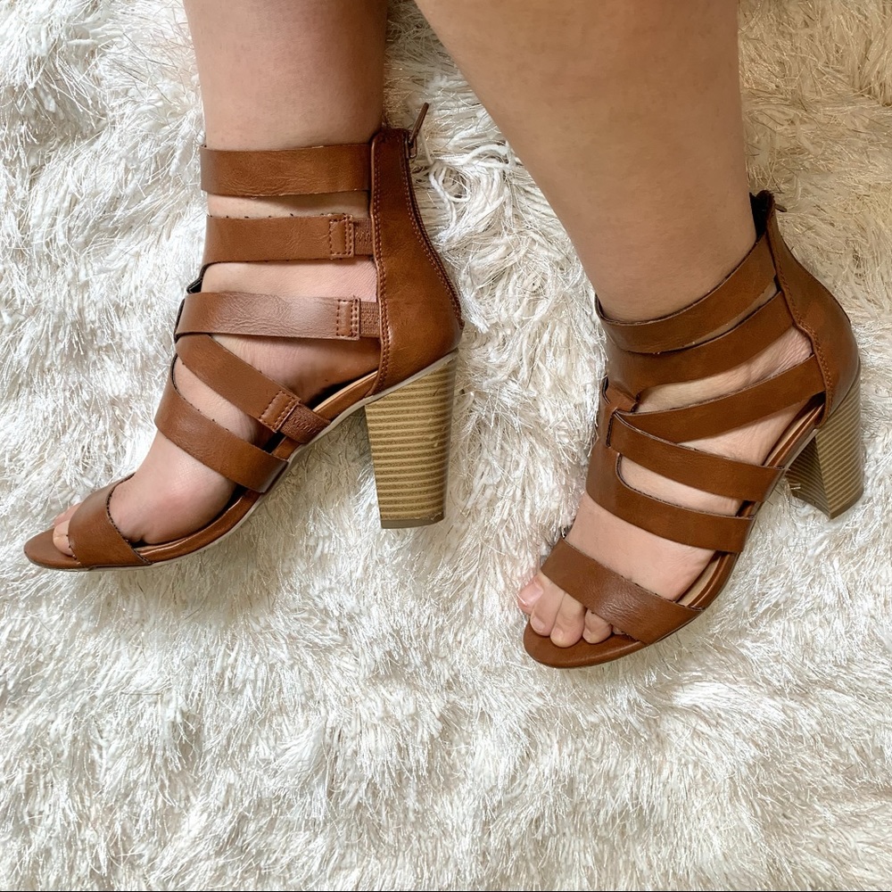 Cognac brown strappy block heel sandals - Picture 3 of 4